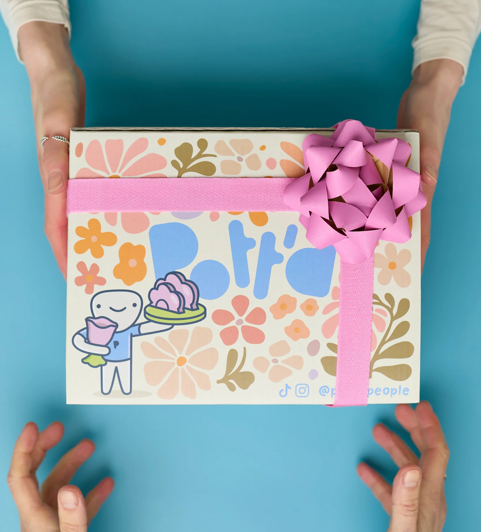 Paintables Mug, Vase & Breakfast Set Bundle - Image 8